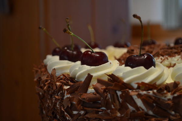 Schwarzw�lderkirschtorte im Caf� Gasthaus Felsenst�ble in St. M�rgen